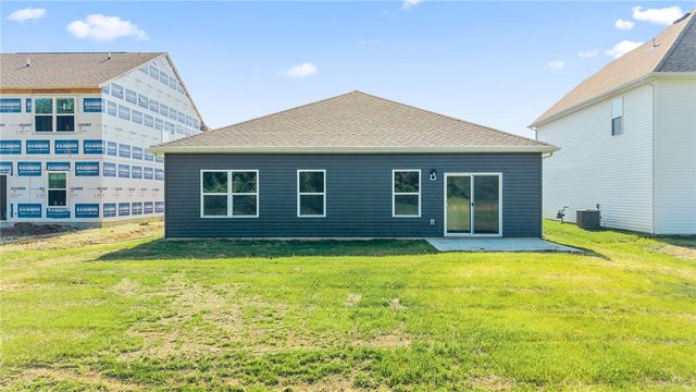2207 Hackberry Street, Springfield, OH 45505