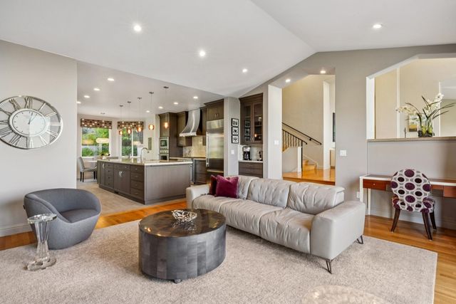 1426 1426 Grand View Dr, Berkeley, CA 94705