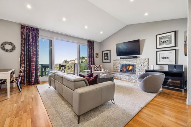 1426 1426 Grand View Dr, Berkeley, CA 94705