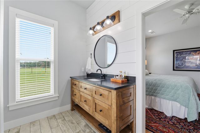 13885 N Mount Olive Road, Gravette, AR 72736