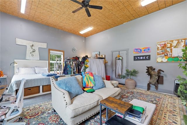 13885 N Mount Olive Road, Gravette, AR 72736