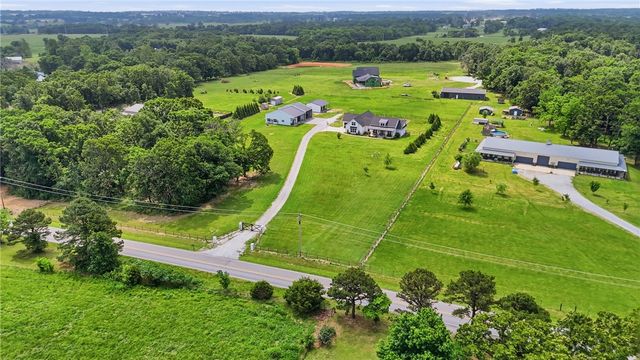 13885 N Mount Olive Road, Gravette, AR 72736