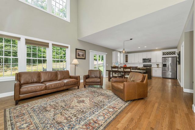 20 Overlook Drive, Dunbarton, NH 03046