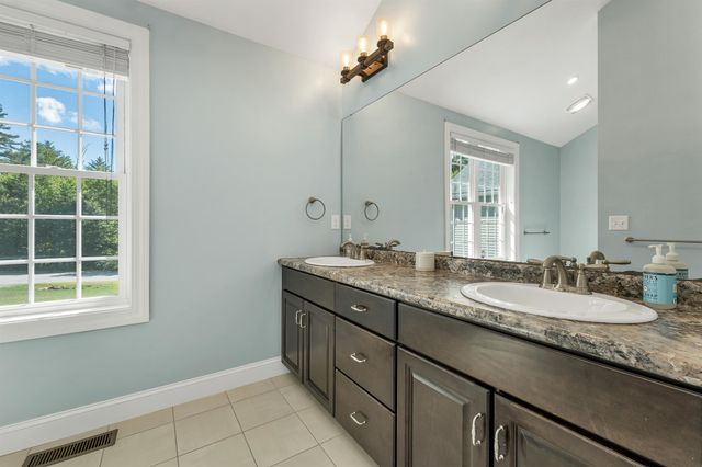 20 Overlook Drive, Dunbarton, NH 03046