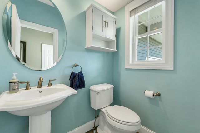 20 Overlook Drive, Dunbarton, NH 03046
