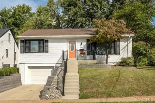 8831 Pine Avenue, St Louis, MO 63144