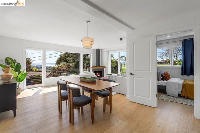 6715 Canyon Trail, El Cerrito, CA 94530