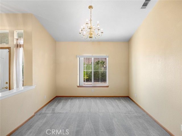 19224 Roanoke, Apple Valley, CA 92307