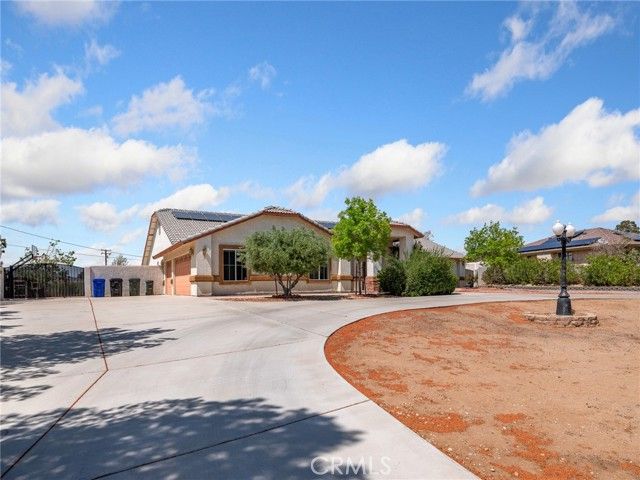 19224 Roanoke, Apple Valley, CA 92307