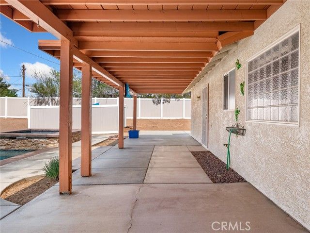 19224 Roanoke, Apple Valley, CA 92307
