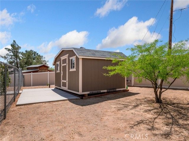 19224 Roanoke, Apple Valley, CA 92307