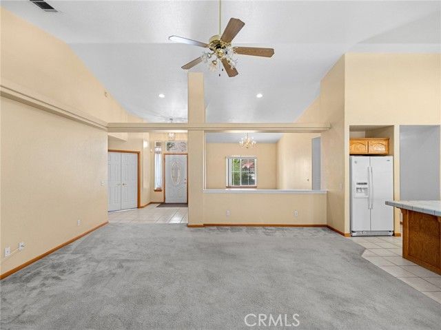 19224 Roanoke, Apple Valley, CA 92307