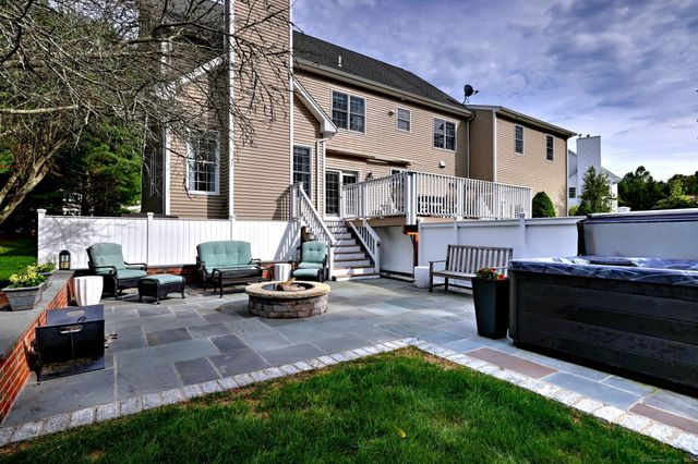 14 Ironwood Way, Orange, CT 06477
