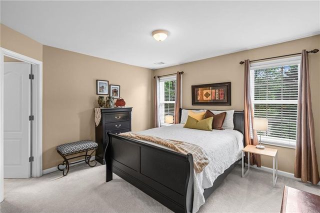 5910 Lake Windsor Parkway, Buford, GA 30518