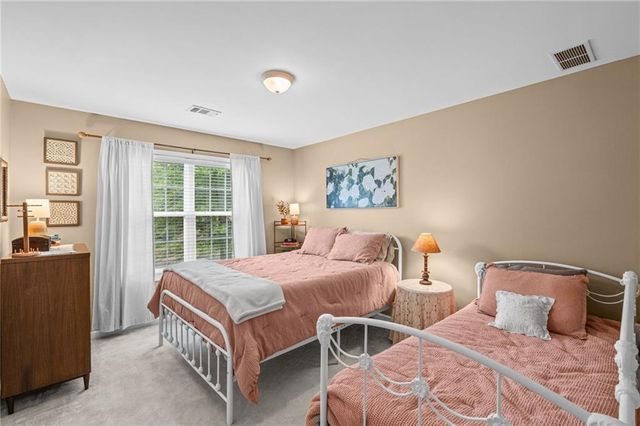 5910 Lake Windsor Parkway, Buford, GA 30518
