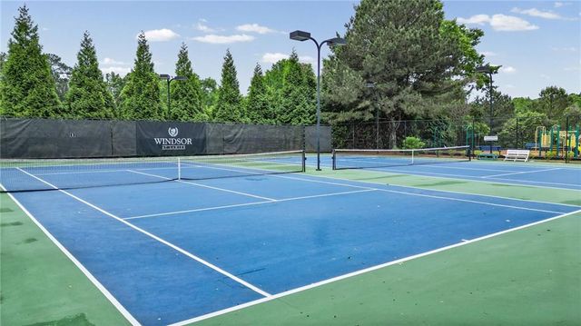 5910 Lake Windsor Parkway, Buford, GA 30518
