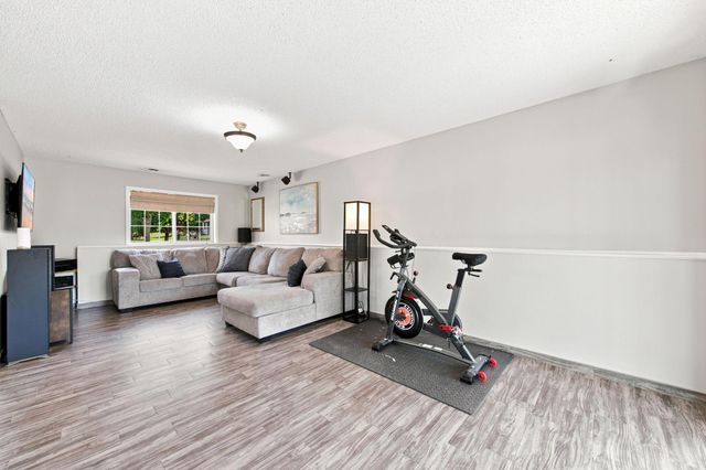 10123 Park Place Drive, Monticello, MN 55362