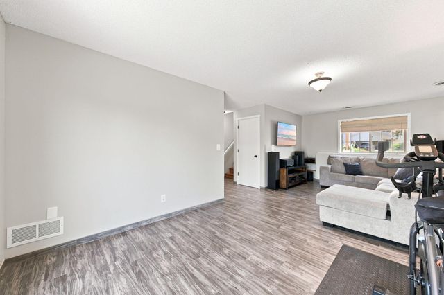 10123 Park Place Drive, Monticello, MN 55362