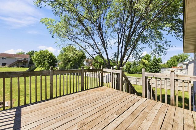 10123 Park Place Drive, Monticello, MN 55362