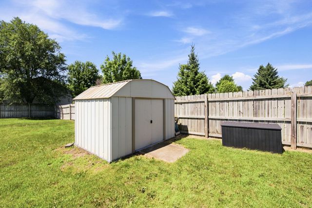 10123 Park Place Drive, Monticello, MN 55362