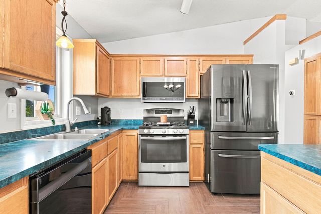 10123 Park Place Drive, Monticello, MN 55362