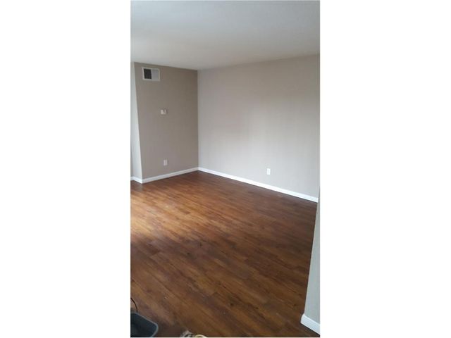 2305 Basil Drive D301, Arlington, TX 76006