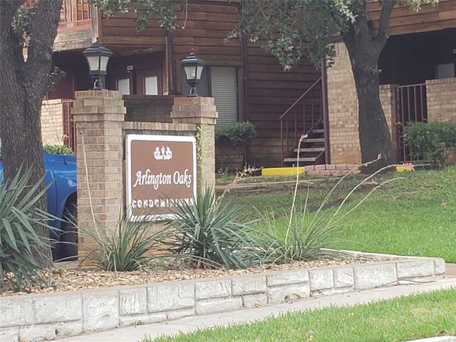 2305 Basil Drive D301, Arlington, TX 76006