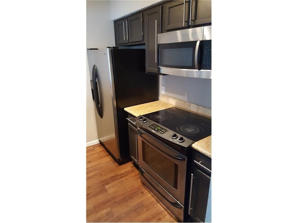 2305 Basil Drive D301, Arlington, TX 76006