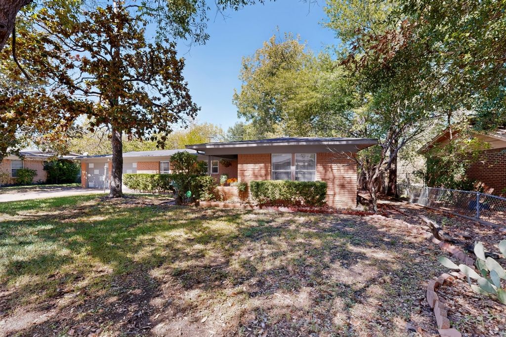 6905 Norma Street, Fort Worth, TX 76112 — photo 3