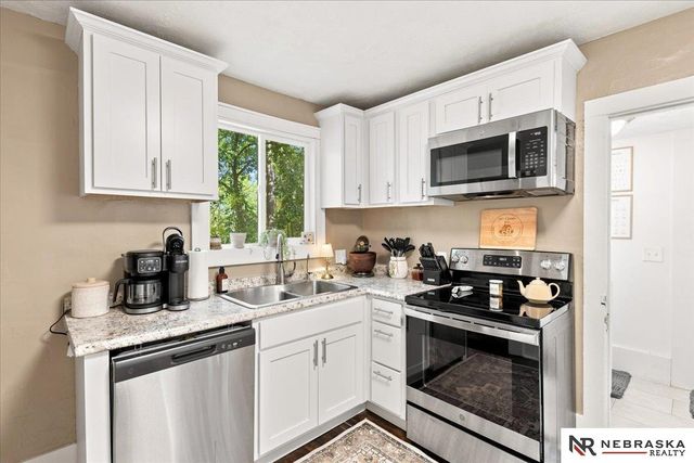 1821 Lincoln Avenue, Plattsmouth, NE 68048