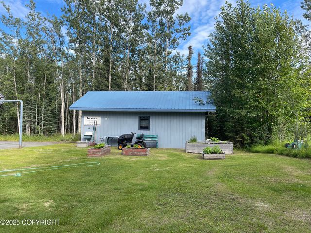 35181 Entrada Drive, Sterling, AK 99672