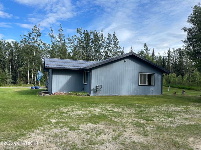 35181 Entrada Drive, Sterling, AK 99672