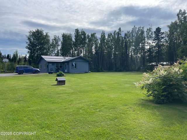 35181 Entrada Drive, Sterling, AK 99672