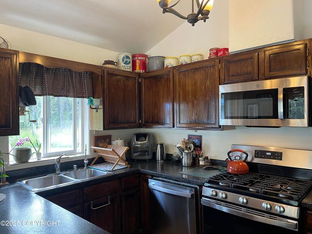 35181 Entrada Drive, Sterling, AK 99672