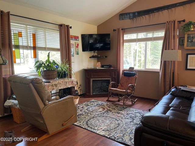 35181 Entrada Drive, Sterling, AK 99672