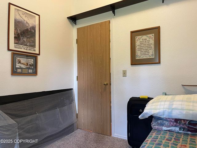 35181 Entrada Drive, Sterling, AK 99672