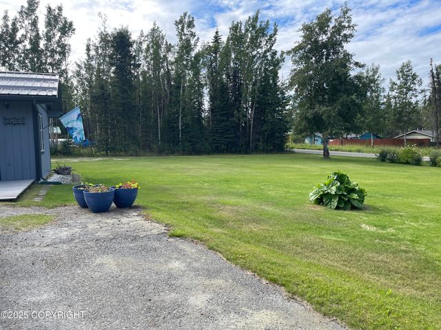 35181 Entrada Drive, Sterling, AK 99672
