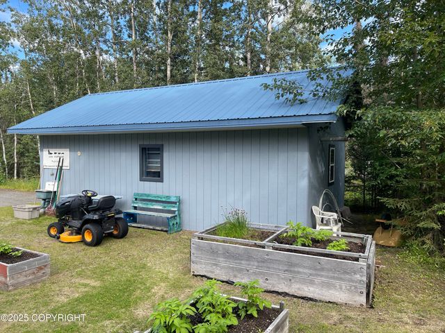 35181 Entrada Drive, Sterling, AK 99672