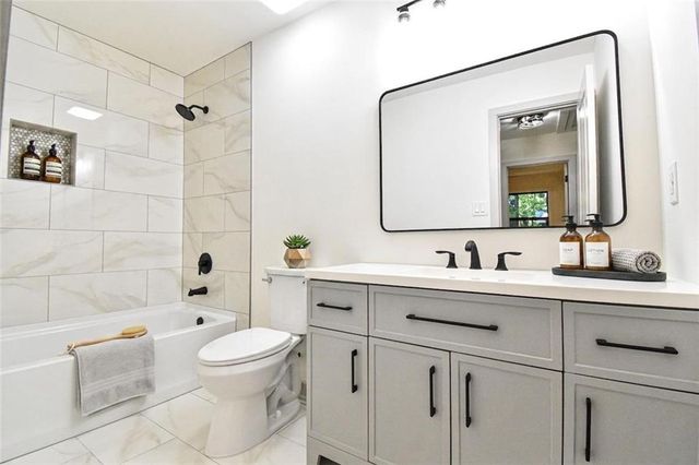 7346 Exeter Court, Riverdale, GA 30296