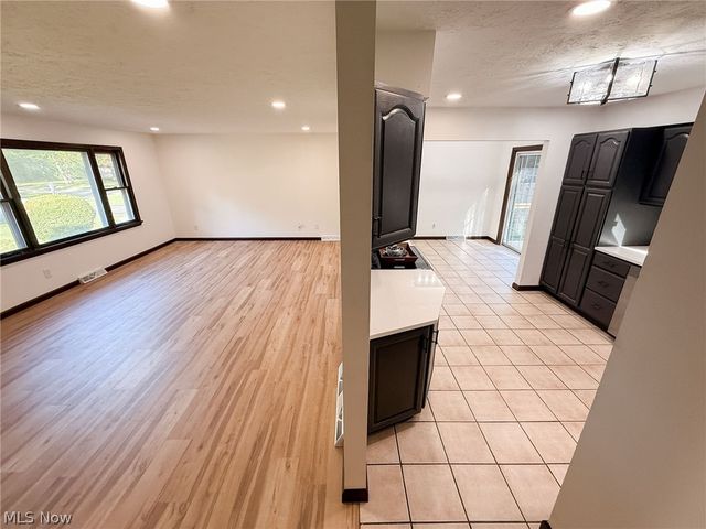 266 Corriedale Drive, Cortland, OH 44410