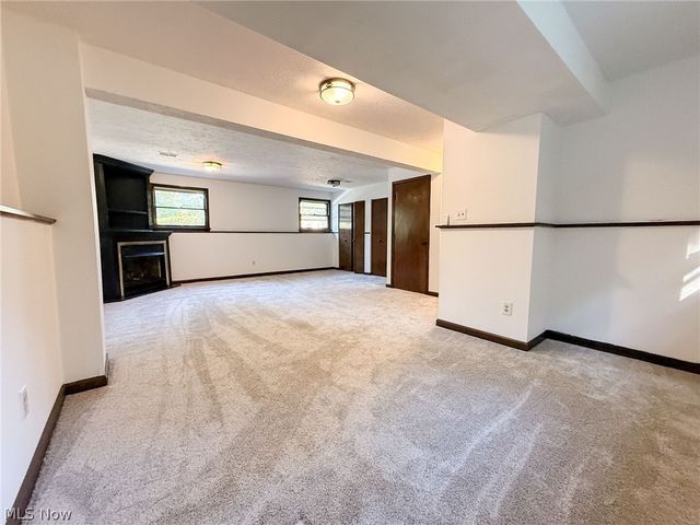 266 Corriedale Drive, Cortland, OH 44410
