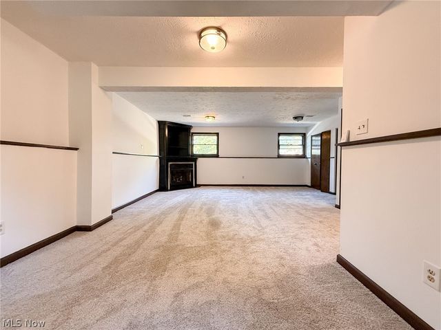 266 Corriedale Drive, Cortland, OH 44410