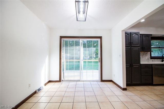 266 Corriedale Drive, Cortland, OH 44410