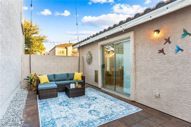 2433 Cliffwood Drive, Henderson, NV 89074