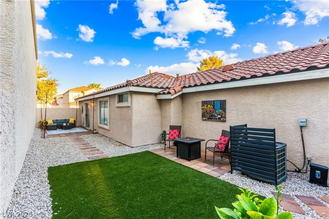 2433 Cliffwood Drive, Henderson, NV 89074