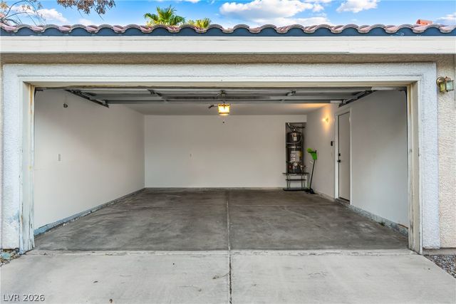 2433 Cliffwood Drive, Henderson, NV 89074