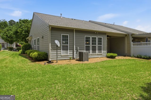 6201 Longleaf Drive, Hoschton, GA 30548