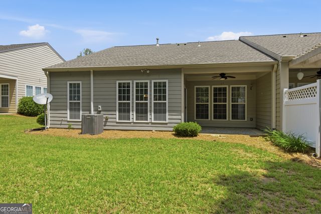 6201 Longleaf Drive, Hoschton, GA 30548