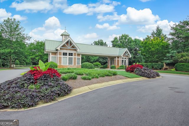 6201 Longleaf Drive, Hoschton, GA 30548