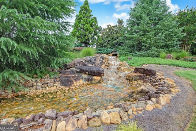 6201 Longleaf Drive, Hoschton, GA 30548